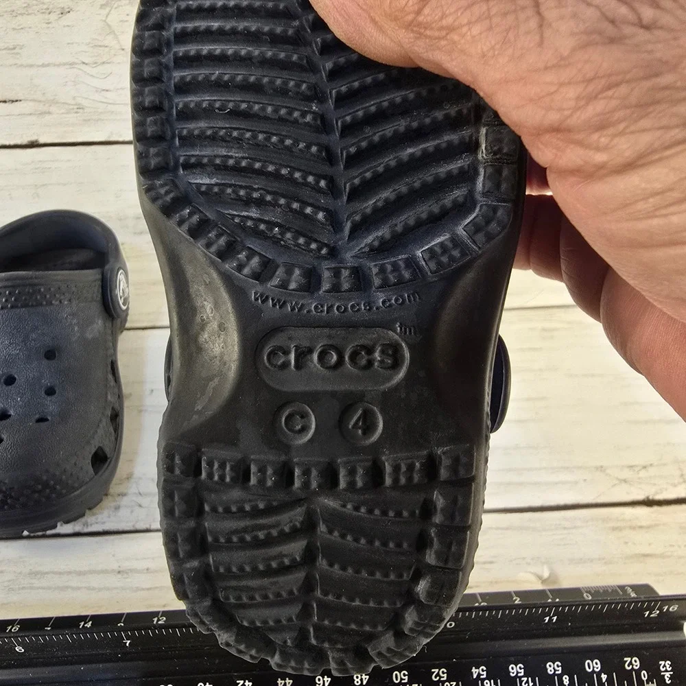 Crocs Classic Clog Toddler Size C4 Black Slip On Water Shoes Sandals 10001‎